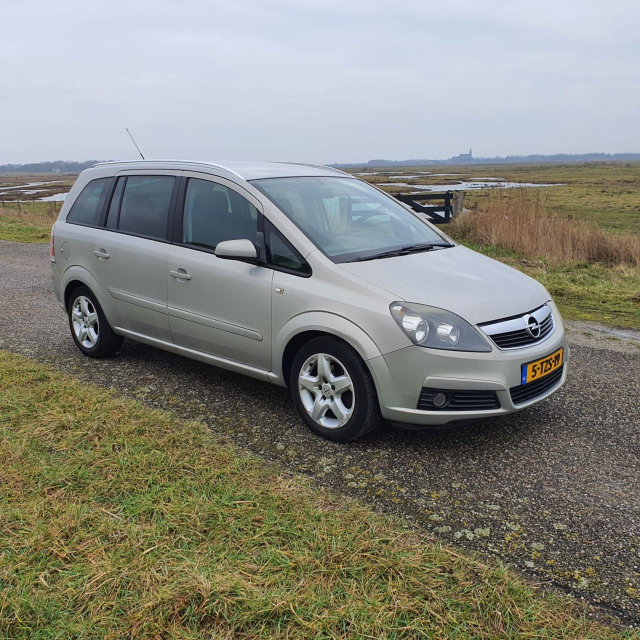 Opel Zafira 1.8 Essentia 7 persoons