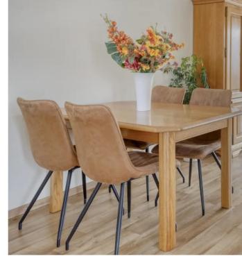 Eethoek tafel met 4 stoelen licht eiken eetkamertafel rechthoek samen