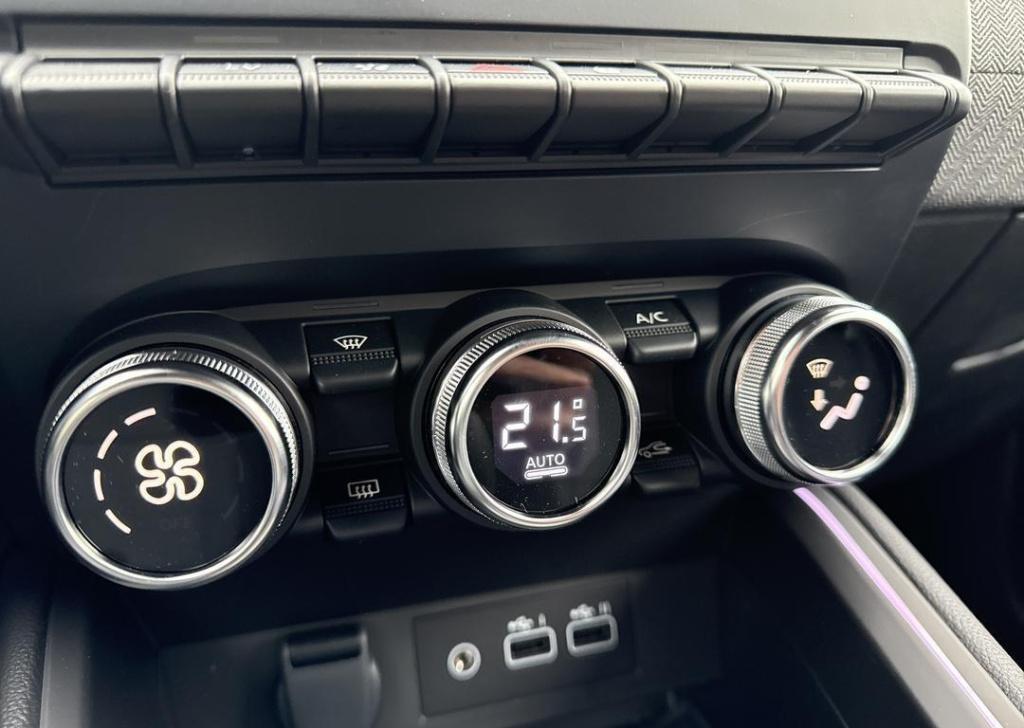 Renault Clio 1.6 e-tech full hybrid 145 techno - 5 jaar garantie / pack loo