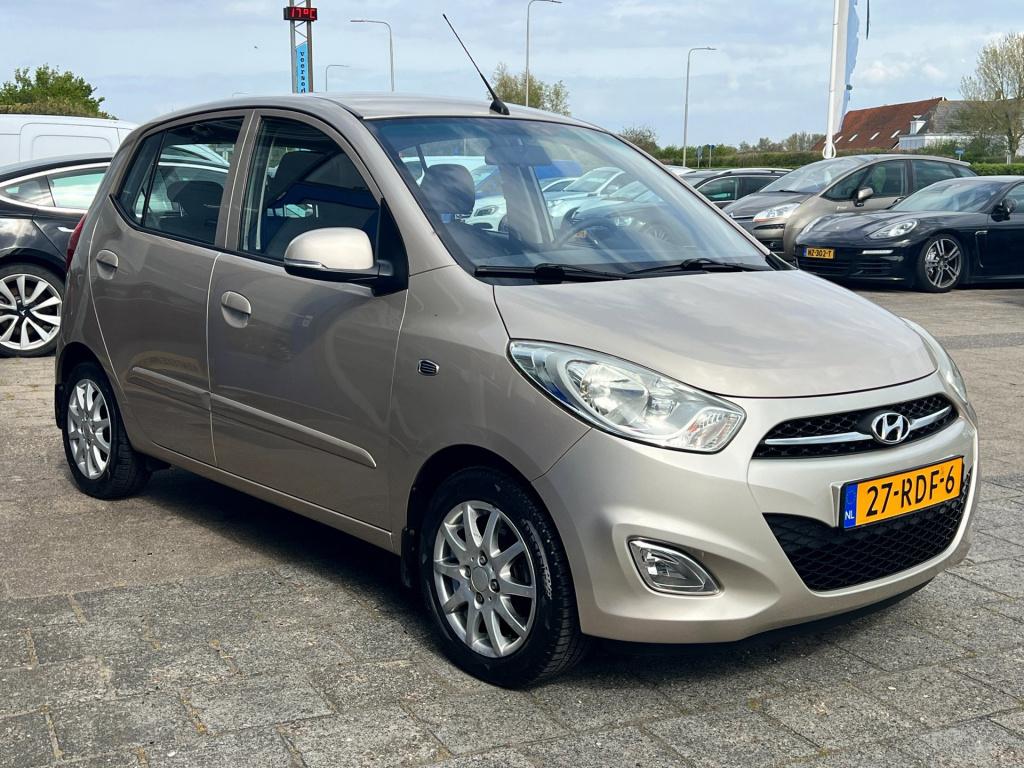 Hyundai I 10 1.2 i-motion cool, airco enz..
