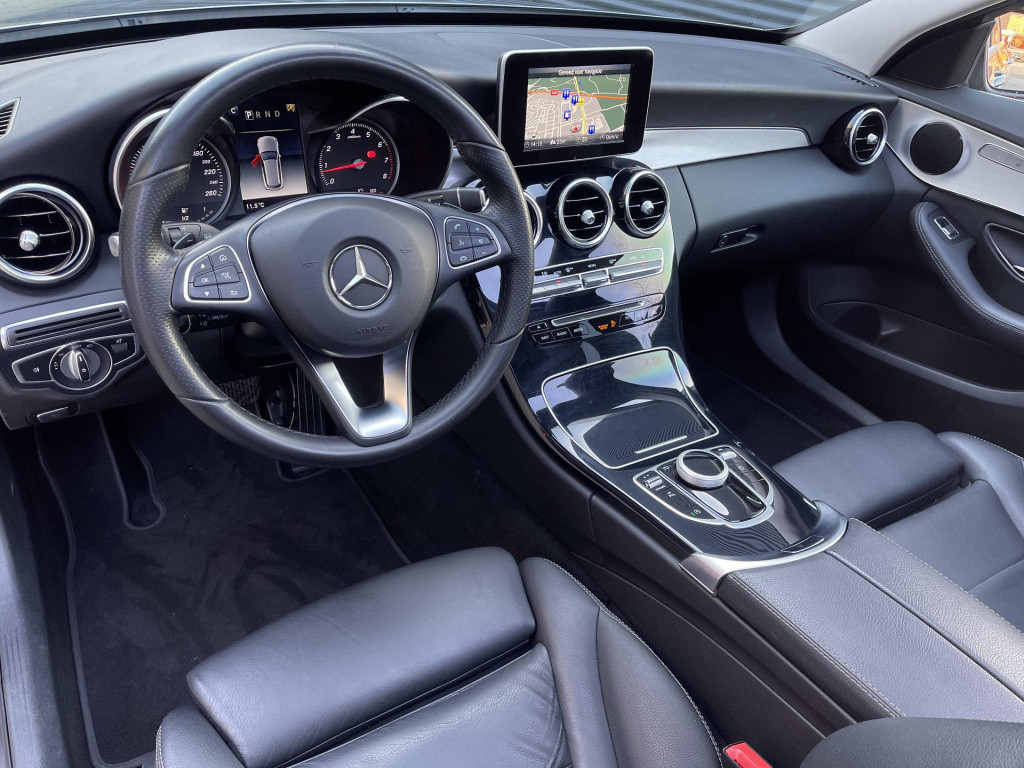 Mercedes-Benz C-Klasse estate 180 premium plus | panoramadak | leder | led 