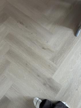 Click pvc vloer 28 m2 + drie losse pakken
