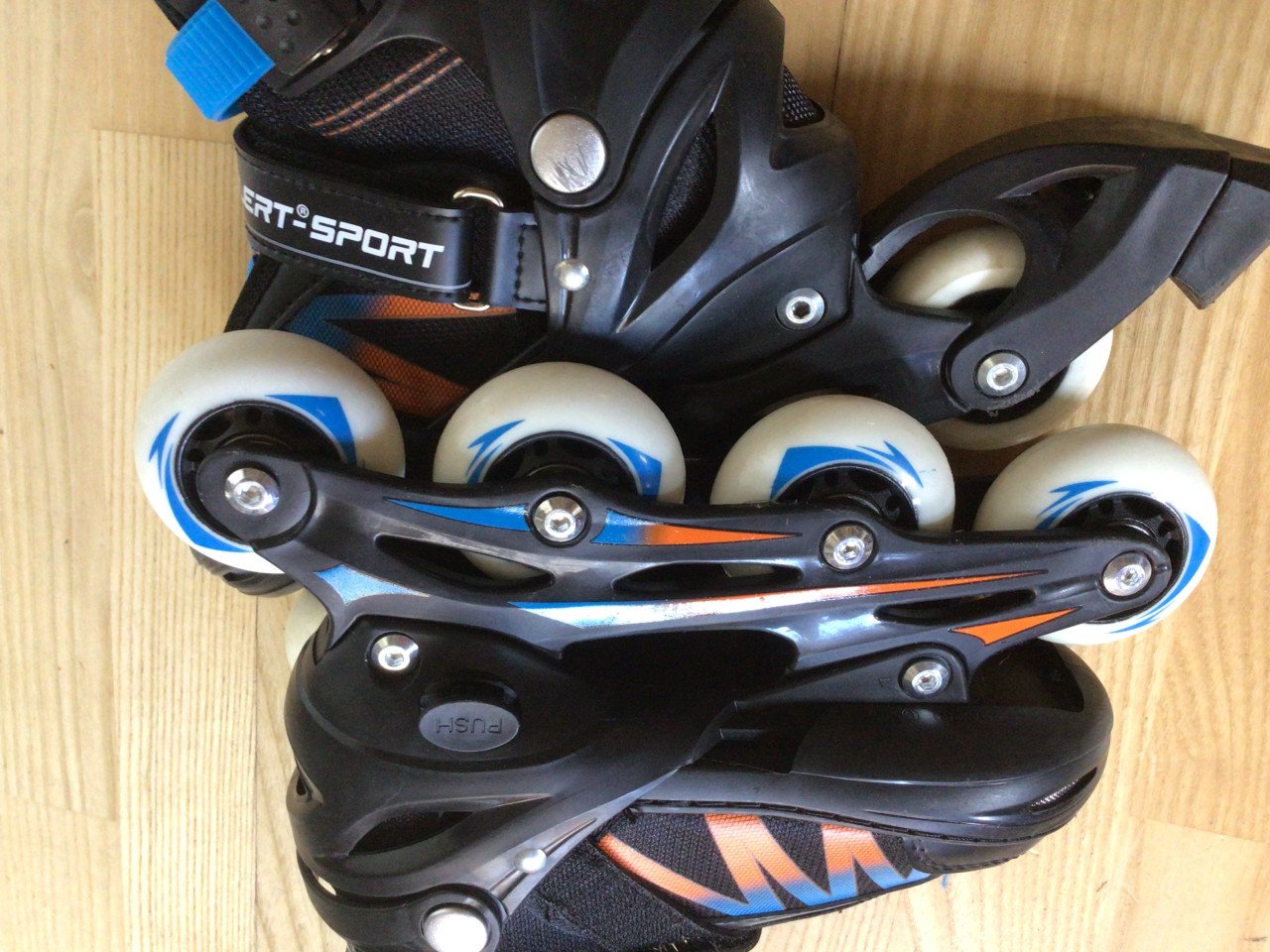 Alert sport skeelers