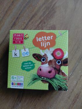 Spel maan roos vis leteterlijn