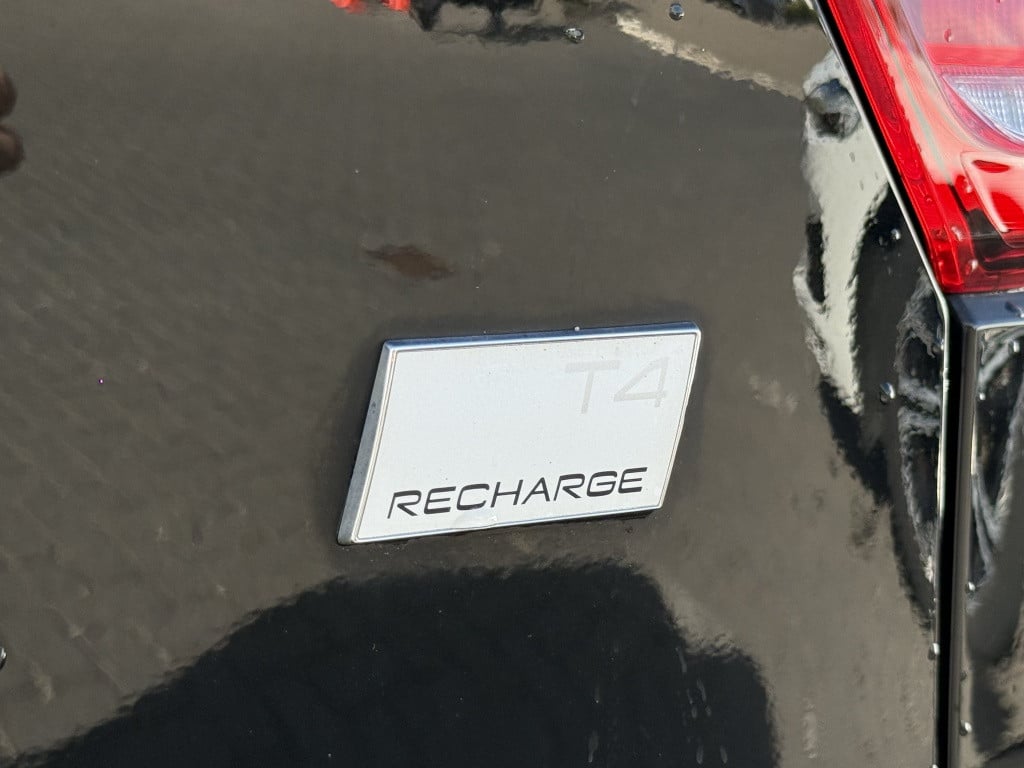 Volvo XC40 t4 211pk recharge plus bright| panodak| camera| h&k sound| elek.