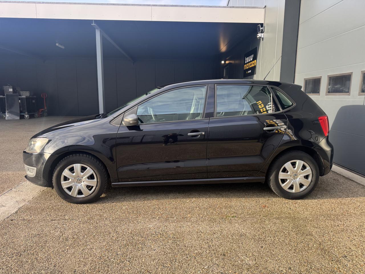 Volkswagen Polo 1.2 6V 44KW 5DRS 2010 Zwart Airco Apk Navi