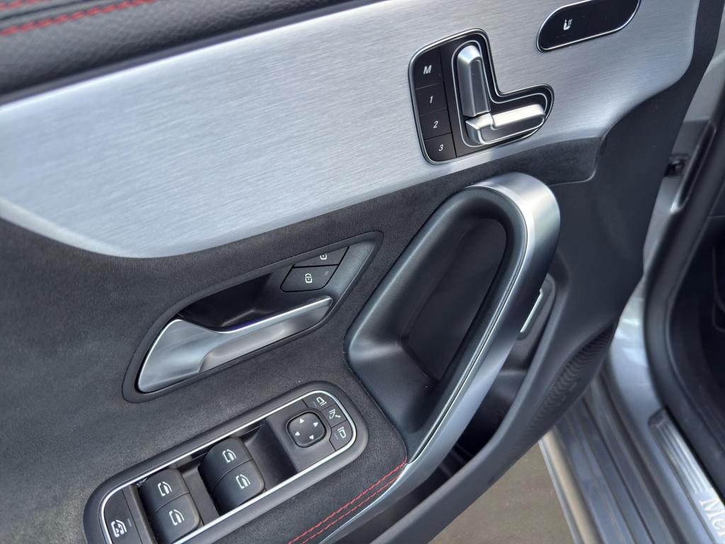 Mercedes-Benz Cla 250 e dct shooting brake amg-line | pano | 360 camera | m