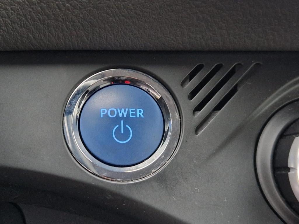 Toyota Yaris 1.5 hybrid dynamic | automaat | navi| rijstrookwaarschuwing | 