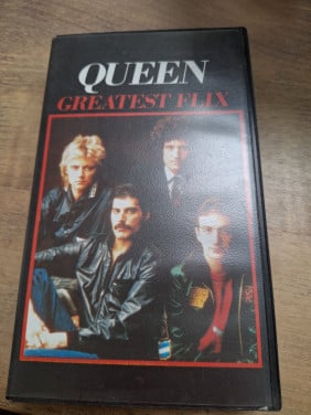 Queen greatest flix
