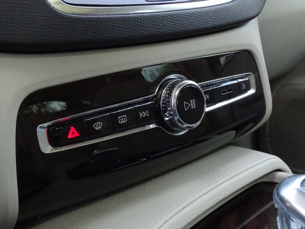 Volvo XC90 2.0 t8 twin engine awd momentum 7-pers | pano