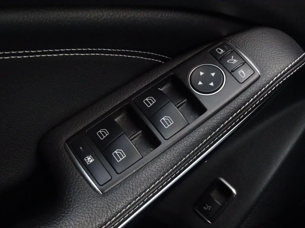 Mercedes-Benz Gla-klasse 200 prestige urban | pano | stoelverwarming