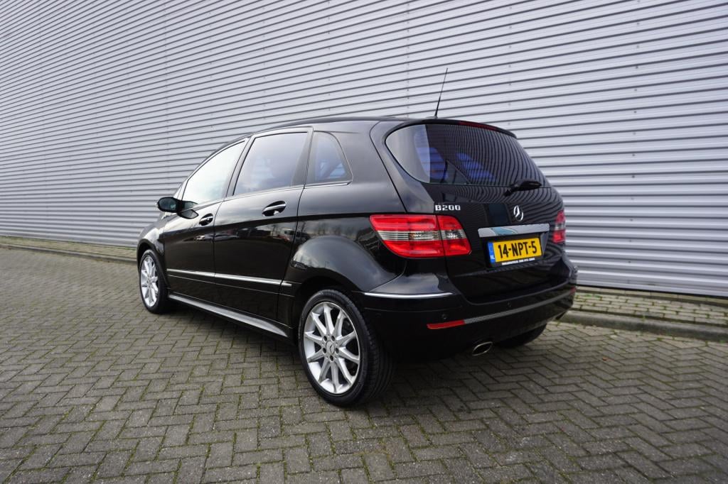 Mercedes-Benz B-Klasse 200 airco / elektr. ramen / pano / parkeersens. / lm