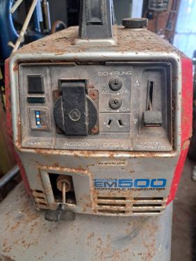 Kleine Honda generator opknapper