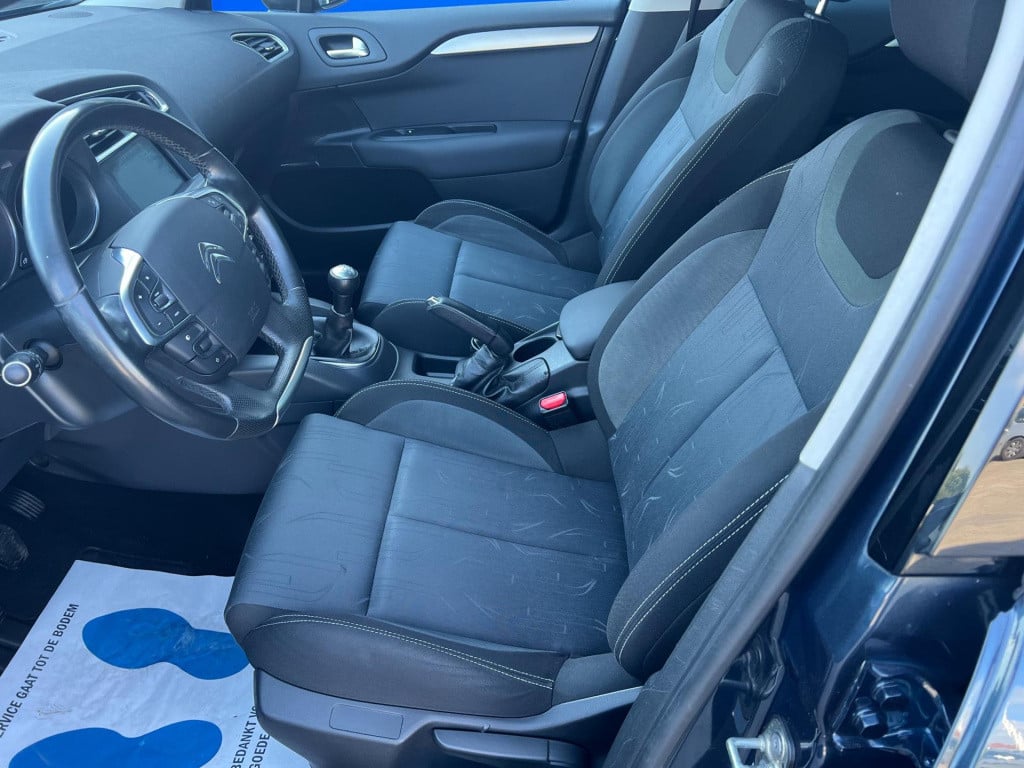 Citroen C4 1.6 vti collection, navi, trekhaak enz...