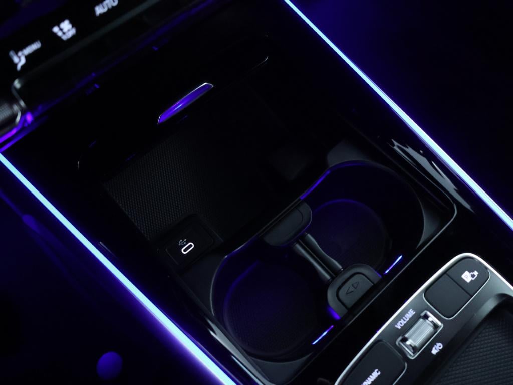 Mercedes-Benz Eqb 250+ essential line 7p. 71 kwh | parkeerpakket met achter