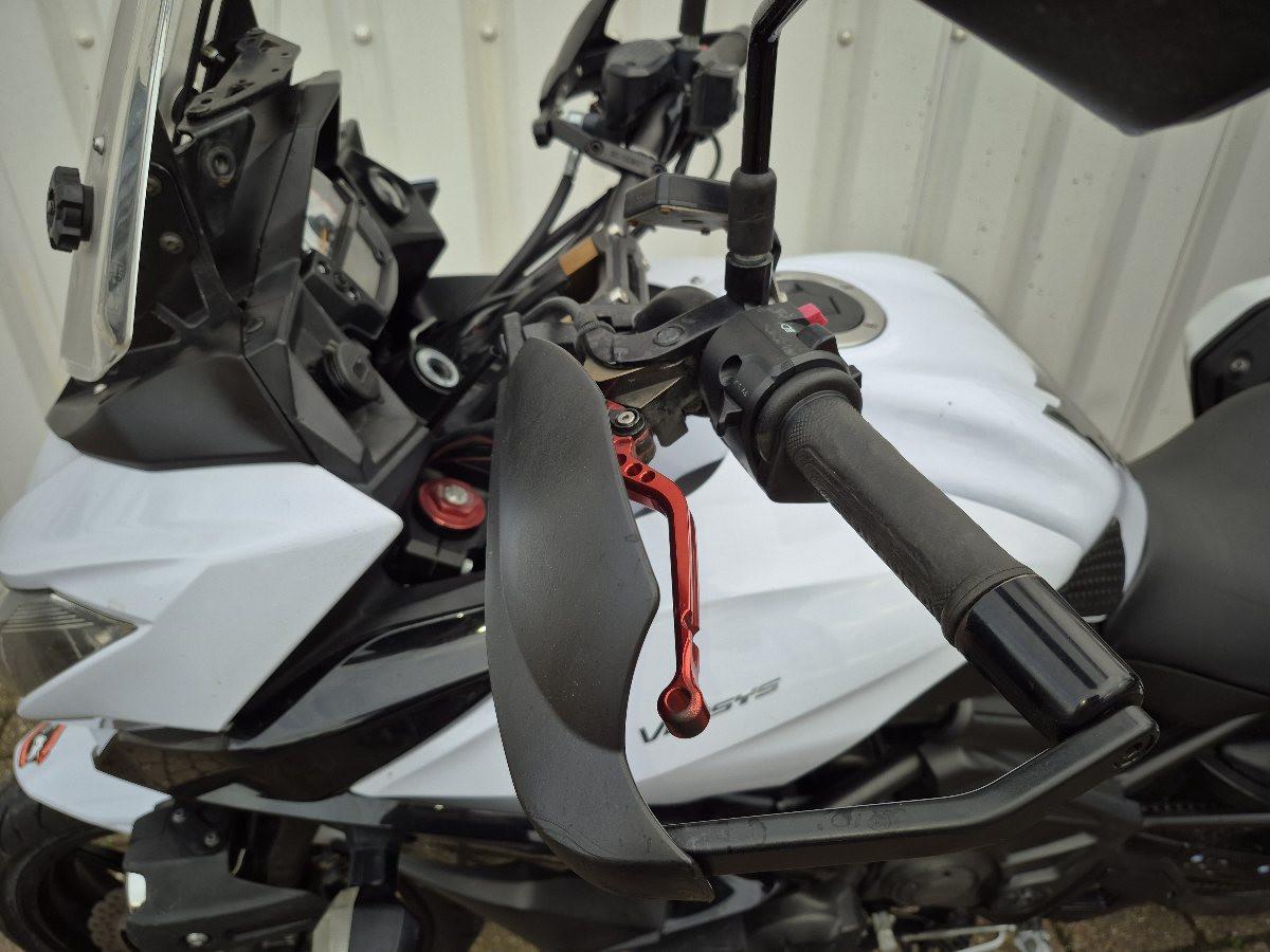 Kawasaki Versys 650GT uit 2015, boordevol