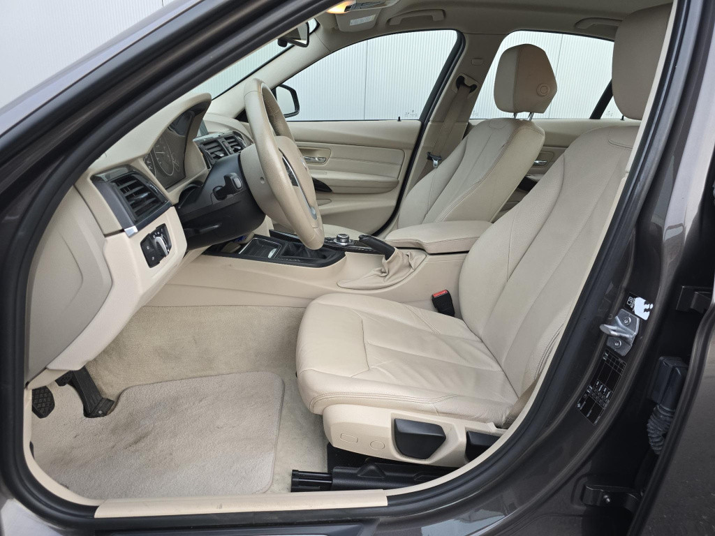 BMW 3-serie 320i efficientdynamics edition business