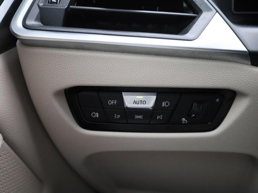 BMW I4 edrive35 m-sport 70 kwh | panoramadak | oyster leder | stoelverwarmi