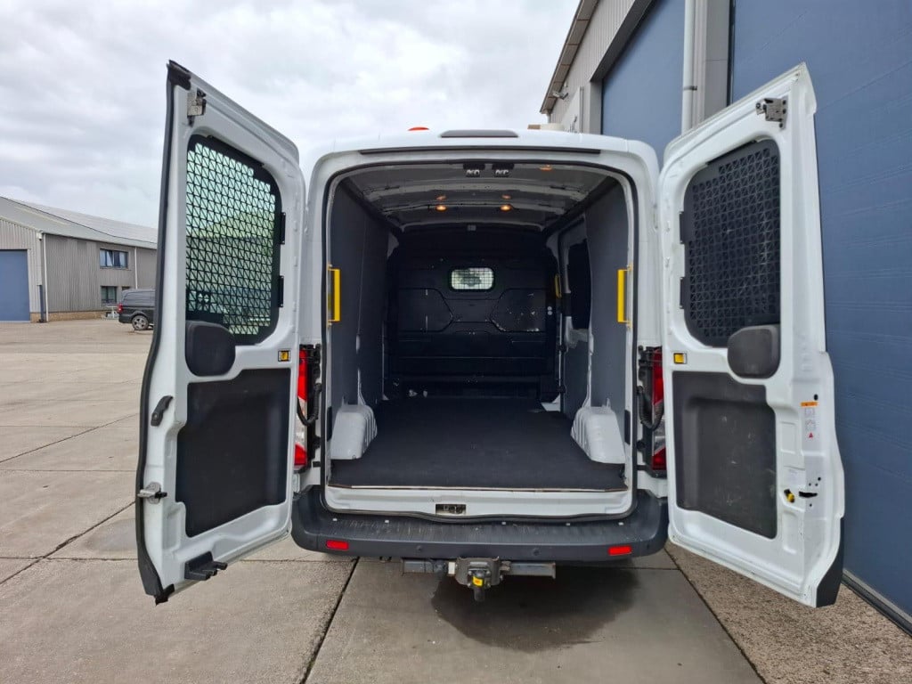 Ford Transit 350 2.0 tdci l2h2 trend airco / cruise controle / euro 6 / tre