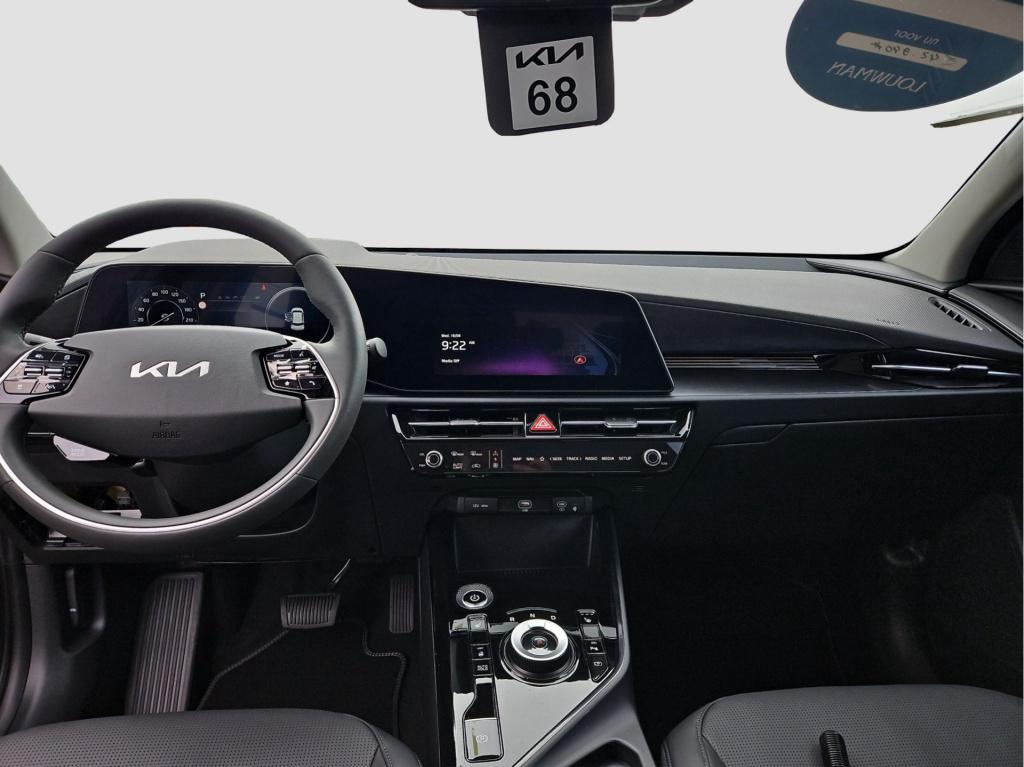 Kia Niro Ev air 64.8 kwh | company car | 10 jaar garantie | parkeercamera |