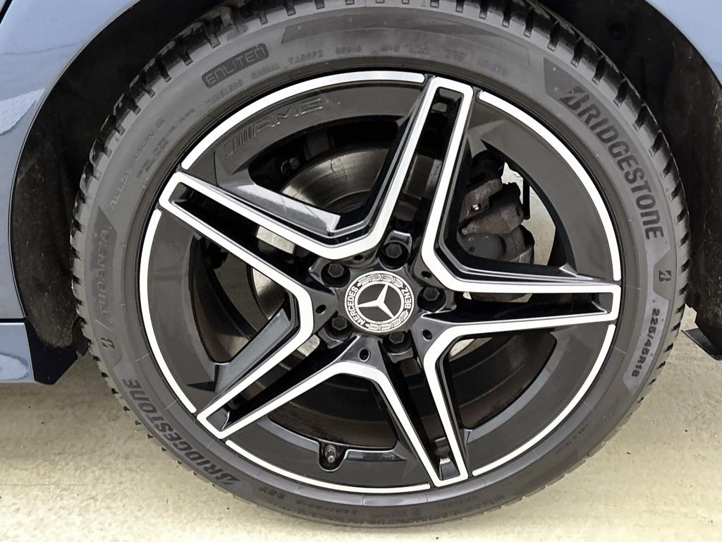 Mercedes-Benz Cla shooting brake 180 amg line | trekhaak | sfeerverlichting