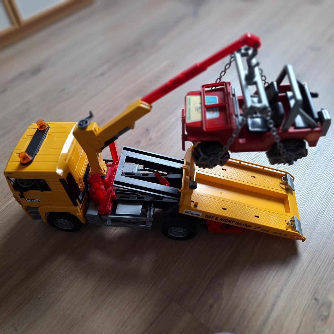 Bruder MAN TGA takelwagen met Jeep