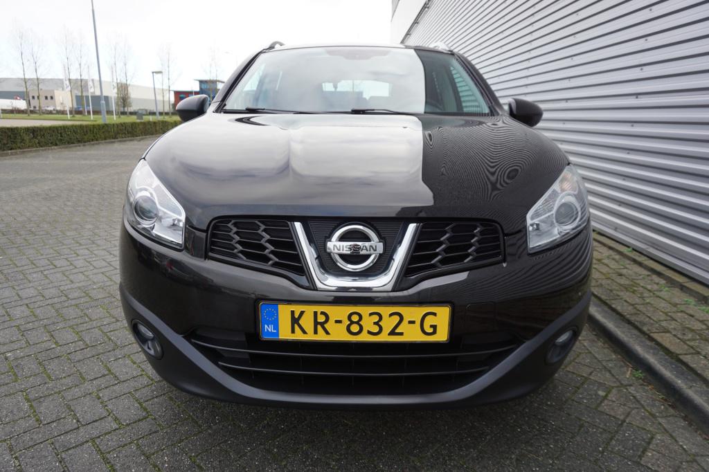 Nissan Qashqai 1.6 connect edition climate / navi / cruise / camera / pano 