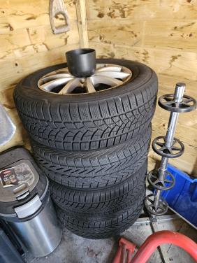 Winterbanden met velgen Mazda CX5
