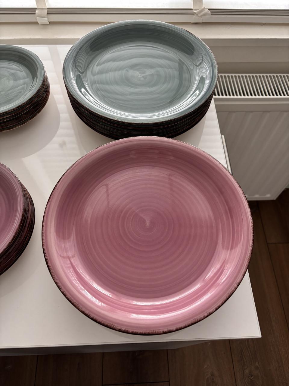 Servies 12x diep, plat en ontbijtborden