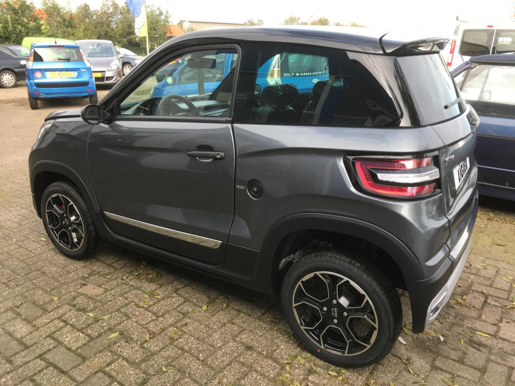 Ligier Onbekend brommobiel js60l chic sun dci 492 (nieuw)