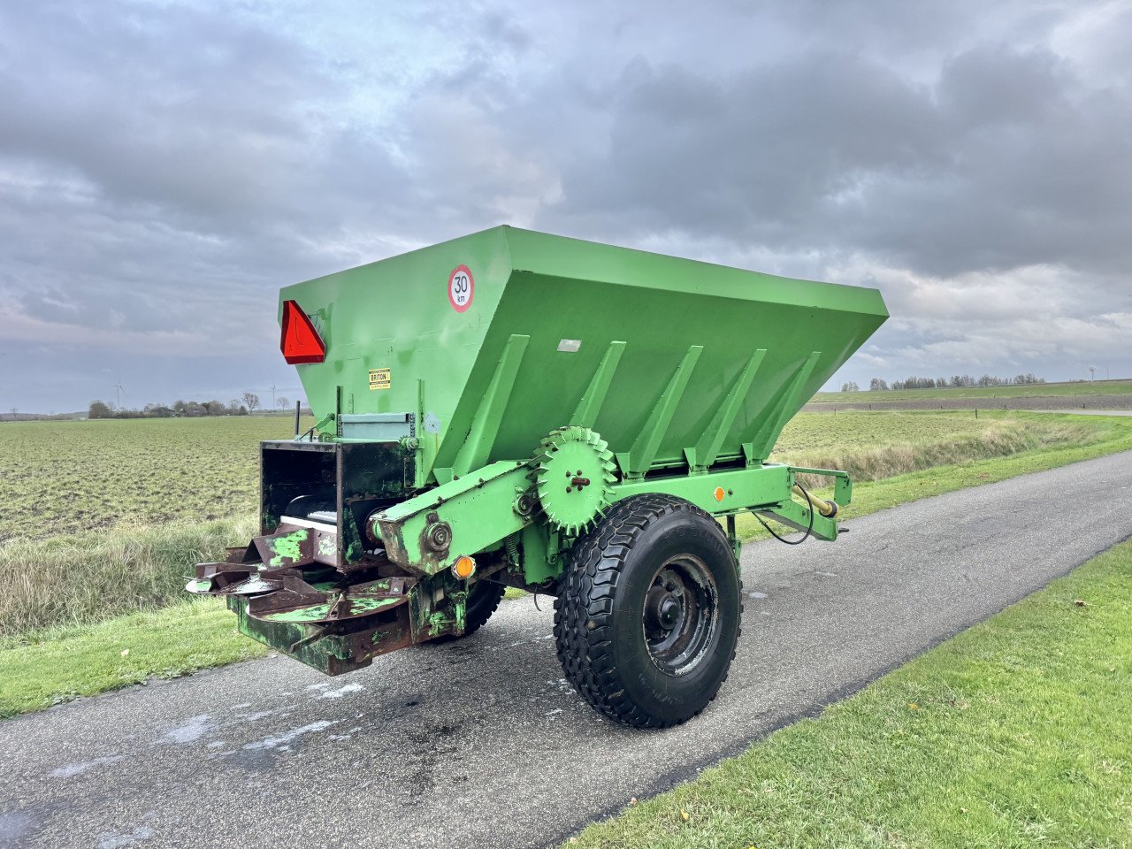 Agromet Kalkstrooier 7 kuub met kenteken!