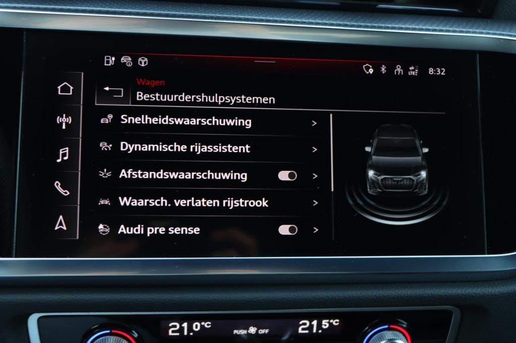 Audi Q3 sportback 45 tfsi e s edition 245pk s-tronic | soh 97,8% |