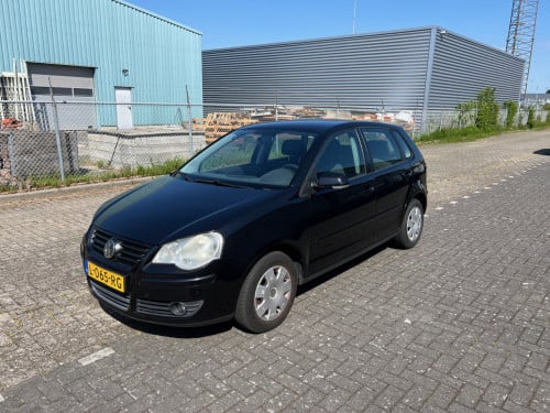 Zeer nette VW Polo uit 2005 met slechts 178.000 km APK Mei 2026