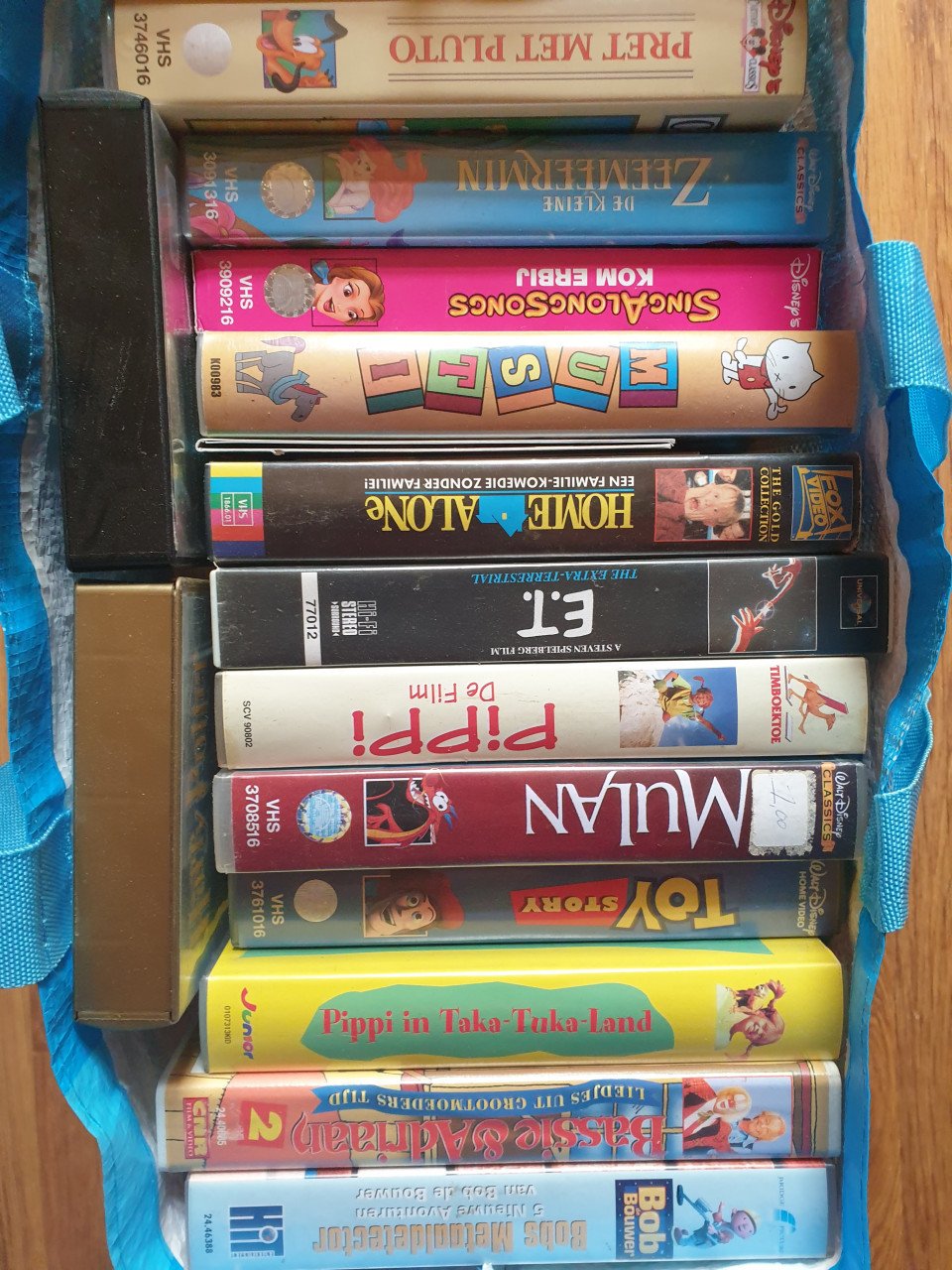 Kinder DVD's en Videobanden