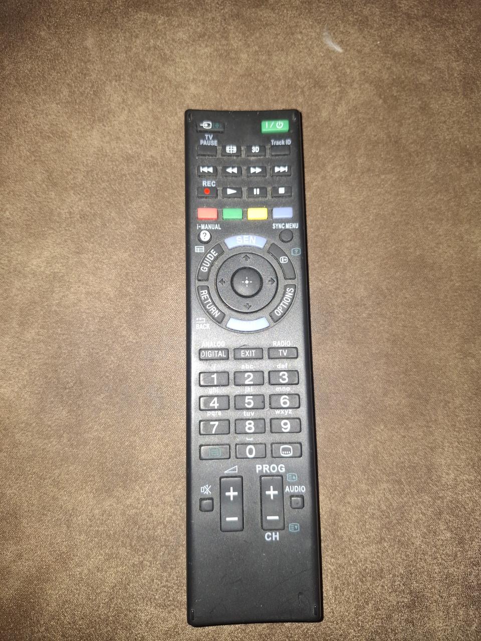 50 inch Sony TV met soundbar en woofer