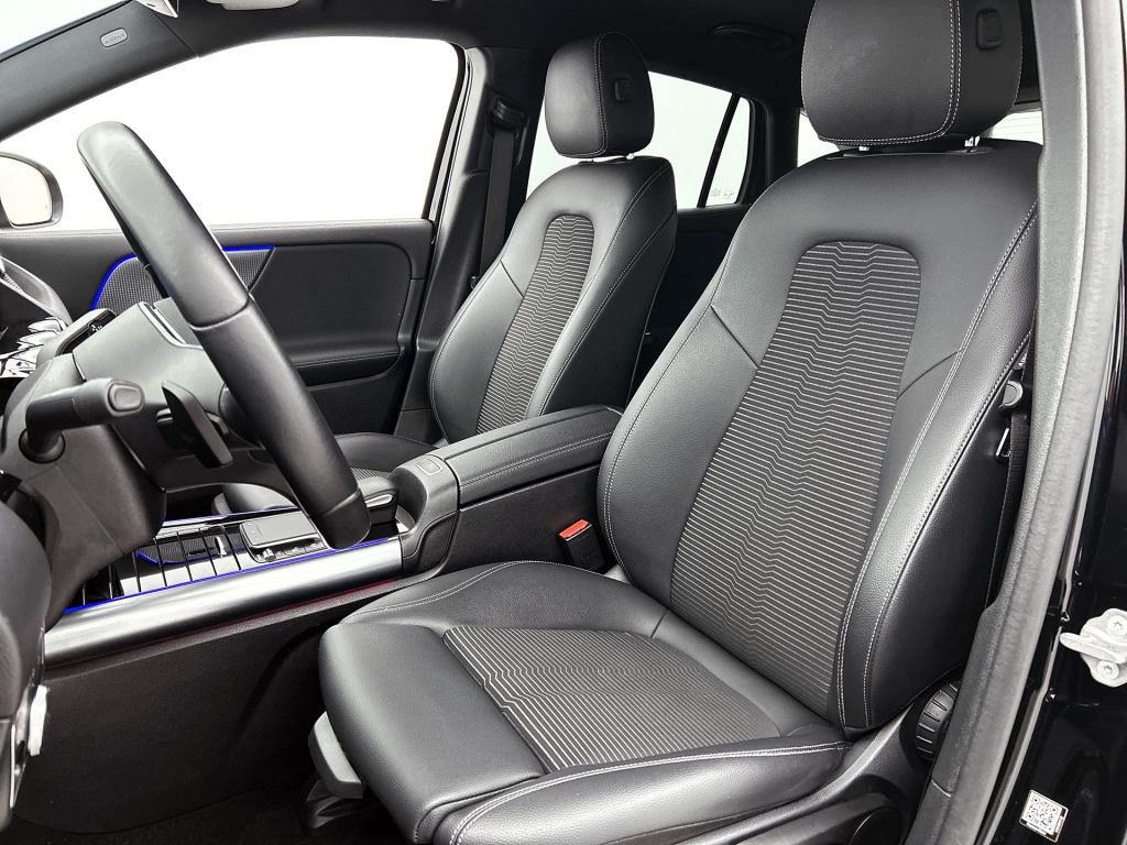 Mercedes-Benz Eqa 250 business solution luxury 67 kwh ledkoplampen | parkee