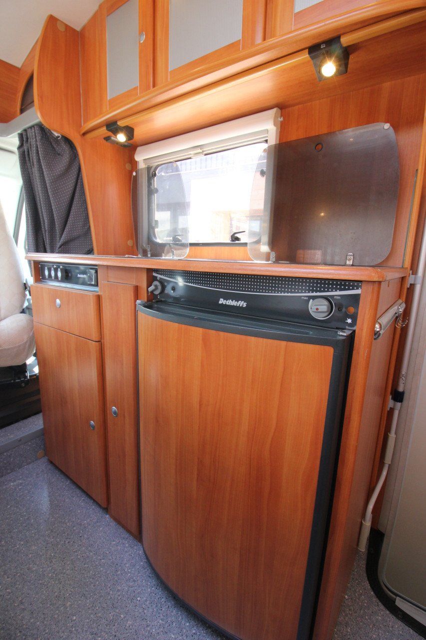 Dethleffs Advantage T6541 Vast bed, veel binnen-en kastruimte, zéér netjes