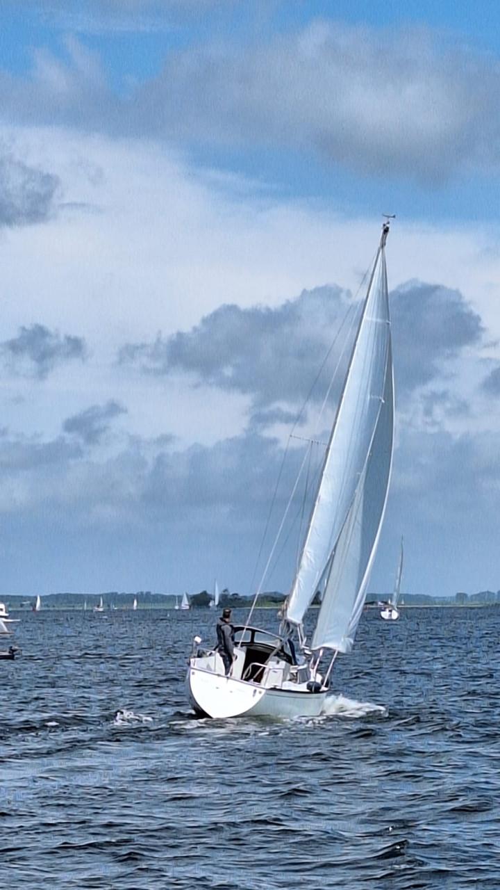 Dufour 2800