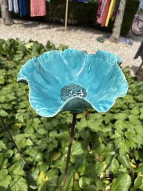Kunst keramiek bloem op steel