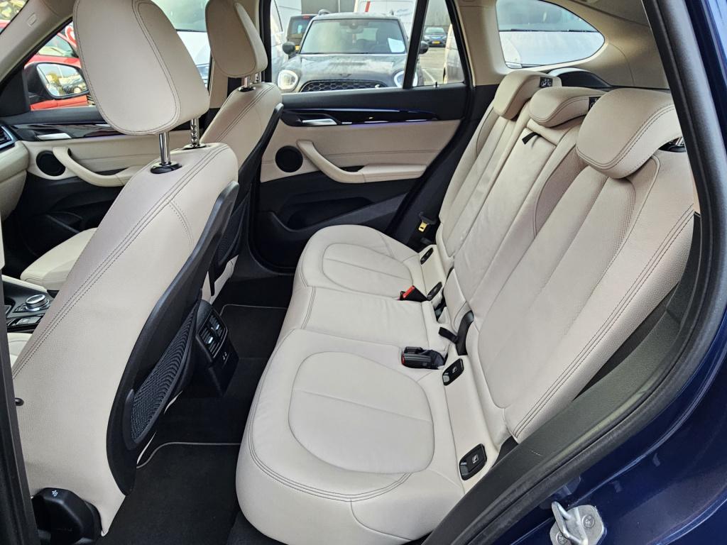 BMW X1 sdrive18i high executive | acc | camera