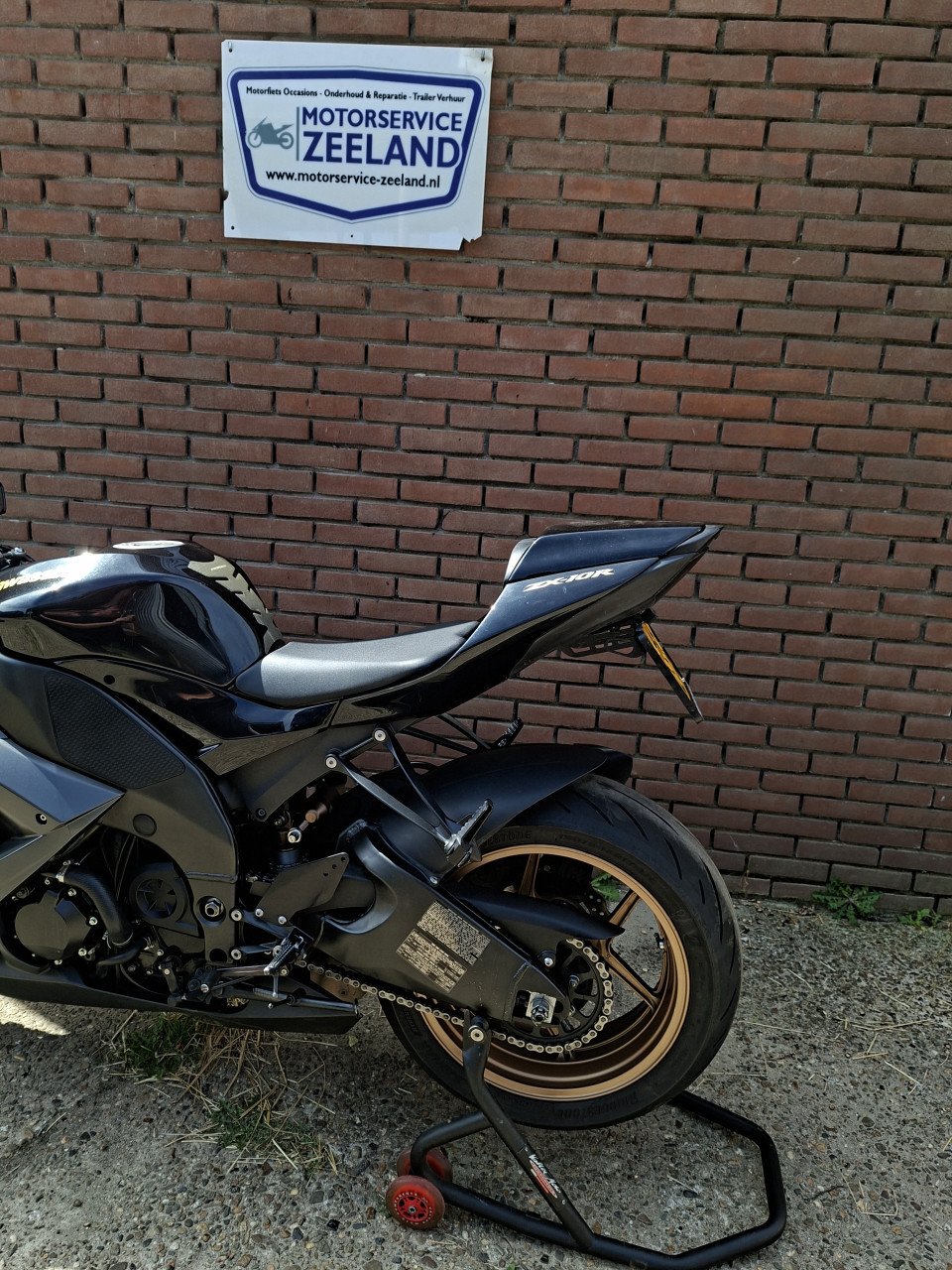 Kawasaki ZX-10R (Plaatje!)