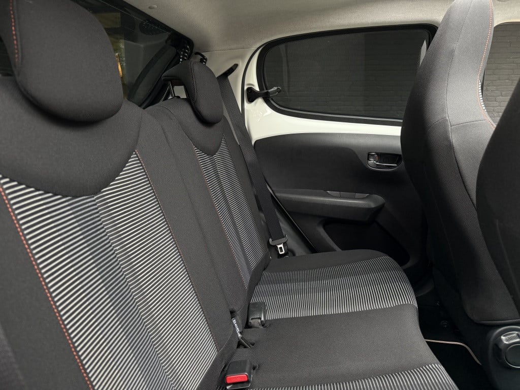 Peugeot 108 1.2 puretech // rolland garros // luxe uitvoering //