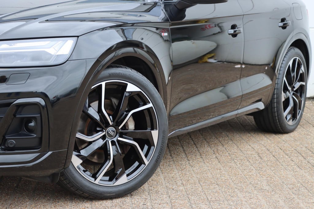 Audi Q5 55 tfsi e quattro s edition competition 367pk