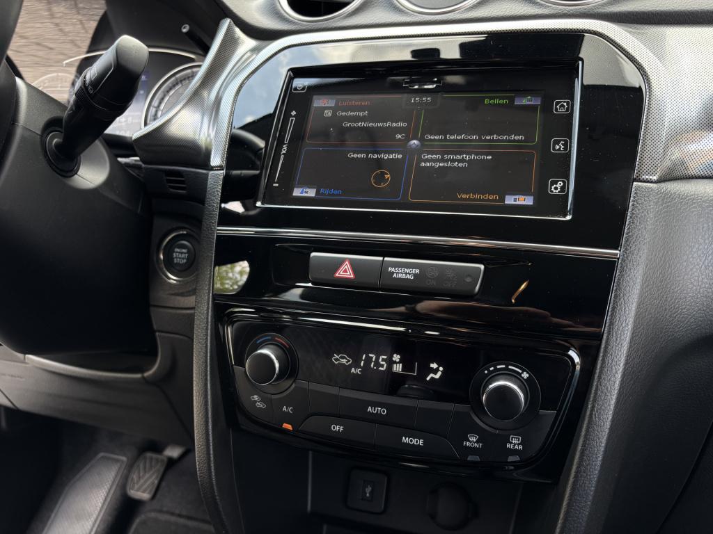 Suzuki Vitara 1.4 boosterjet style smart hybrid