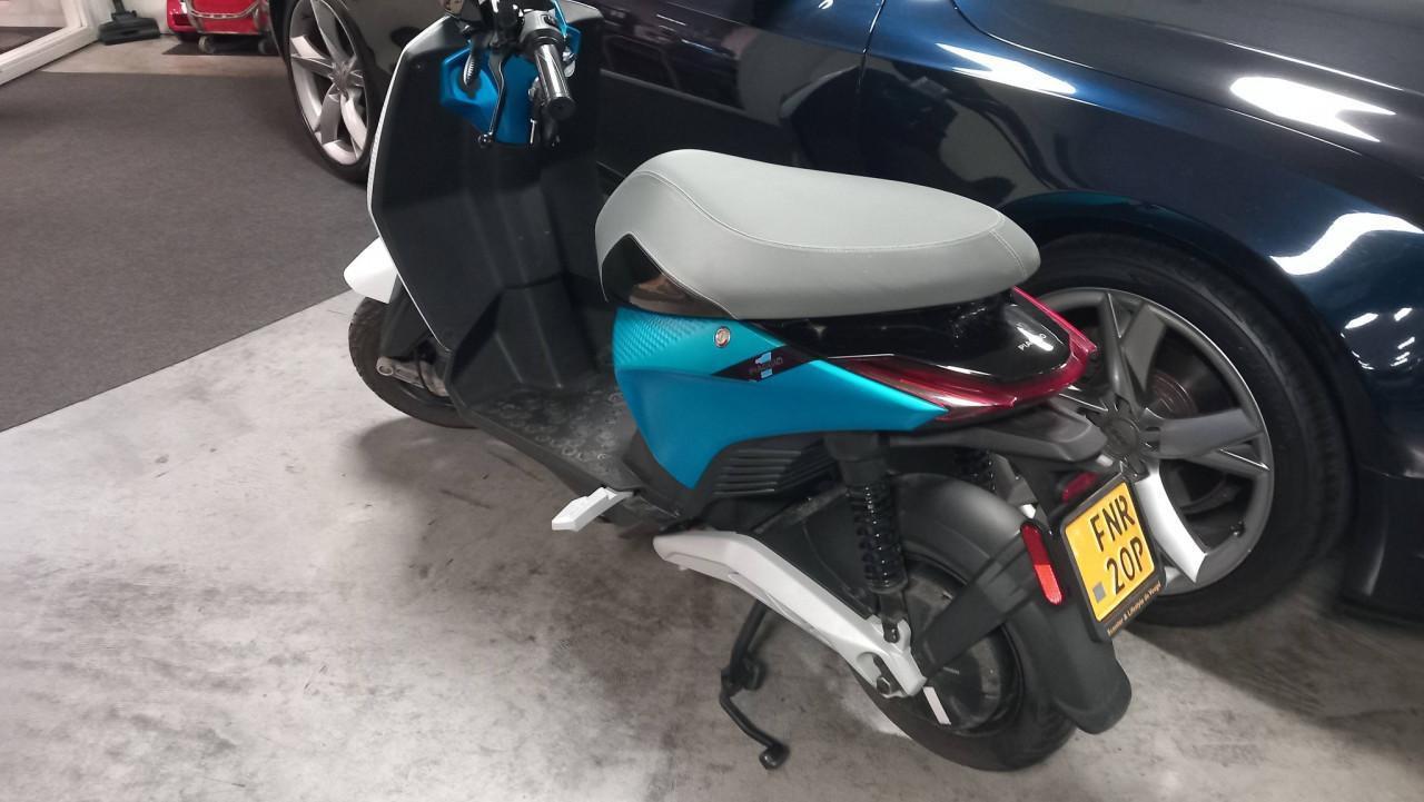 Scooter Piaggio One electrisch 2023 alarm