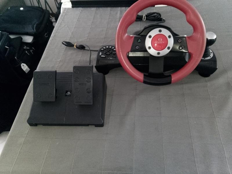 Stuur met Gaspedaal - Qware-PS2 en PS3