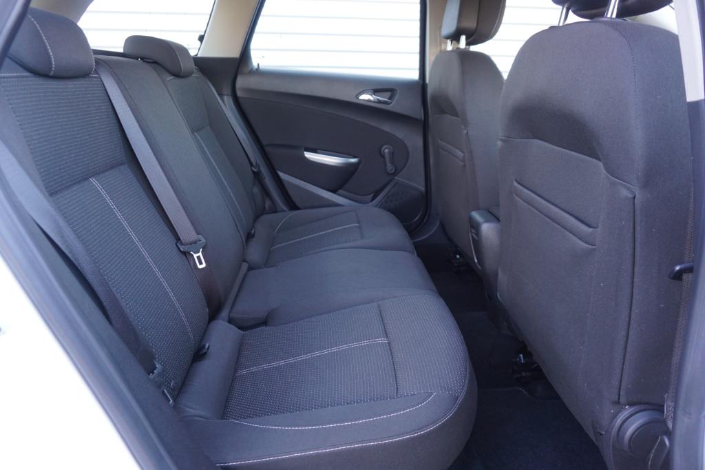 Opel Astra sports tourer 1.4 turbo sport airco / cruise / navi / elektr. ra