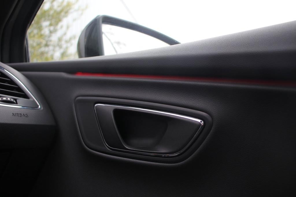 Seat Leon st 1.8 tsi fr business intense - pano - carplay - leder/alcantara