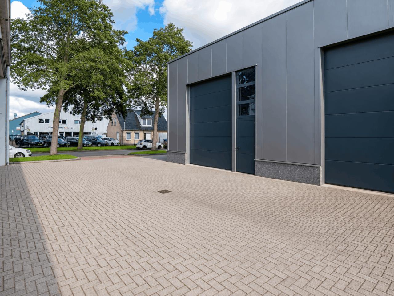 TE KOOP | Moderne bedrijfsunit in Middelburg