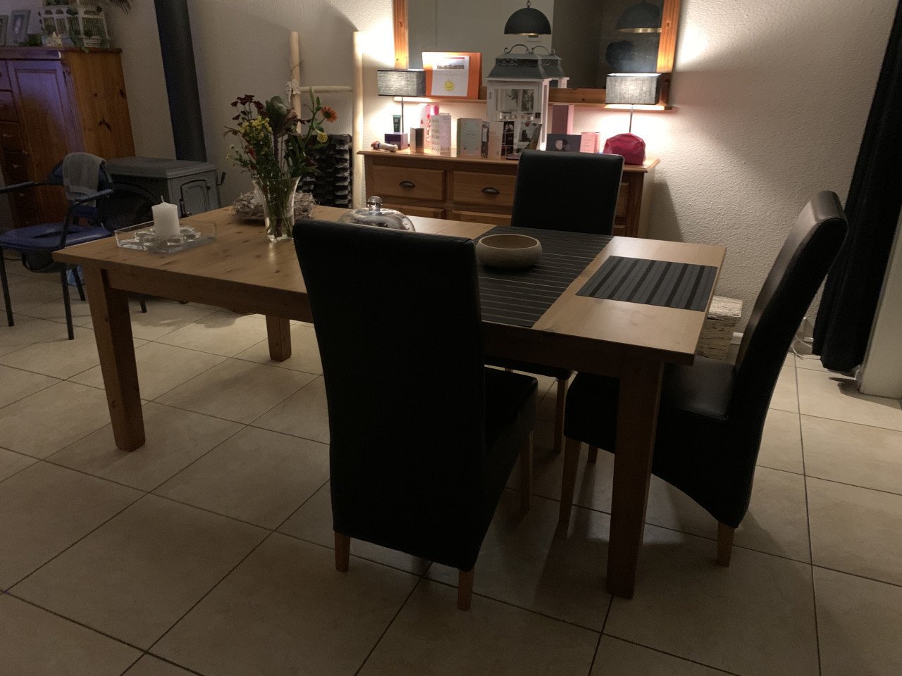 Eetkamertafel
